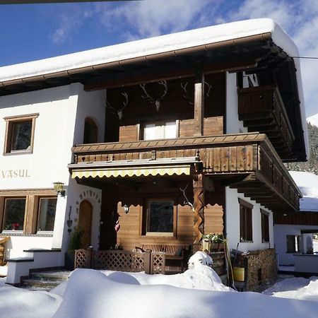 Haus Vasul Hotel Sankt Anton am Arlberg Esterno foto