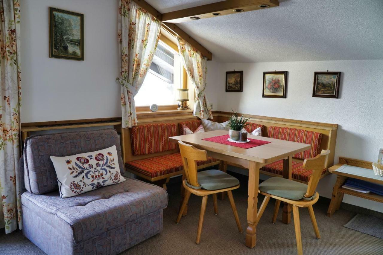 Hotel Haus Vasul Sankt Anton am Arlberg Esterno foto